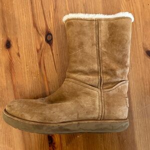UGG Classic Short Blvd Snow Boots Brown